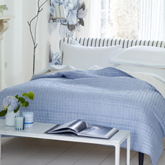Designers Guild - Chenevard Queen Quilt - Sky & Chalk